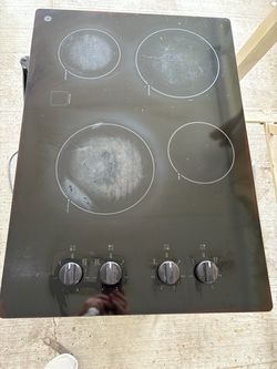 GE Glass top stove