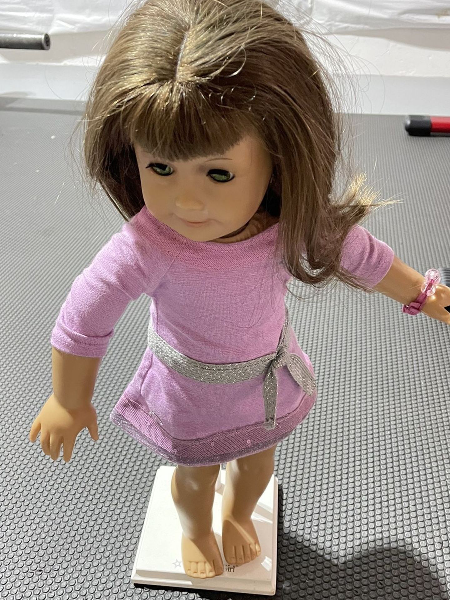 AMERICAN GIRL DOLL AND CLOTHES LOT!!!!