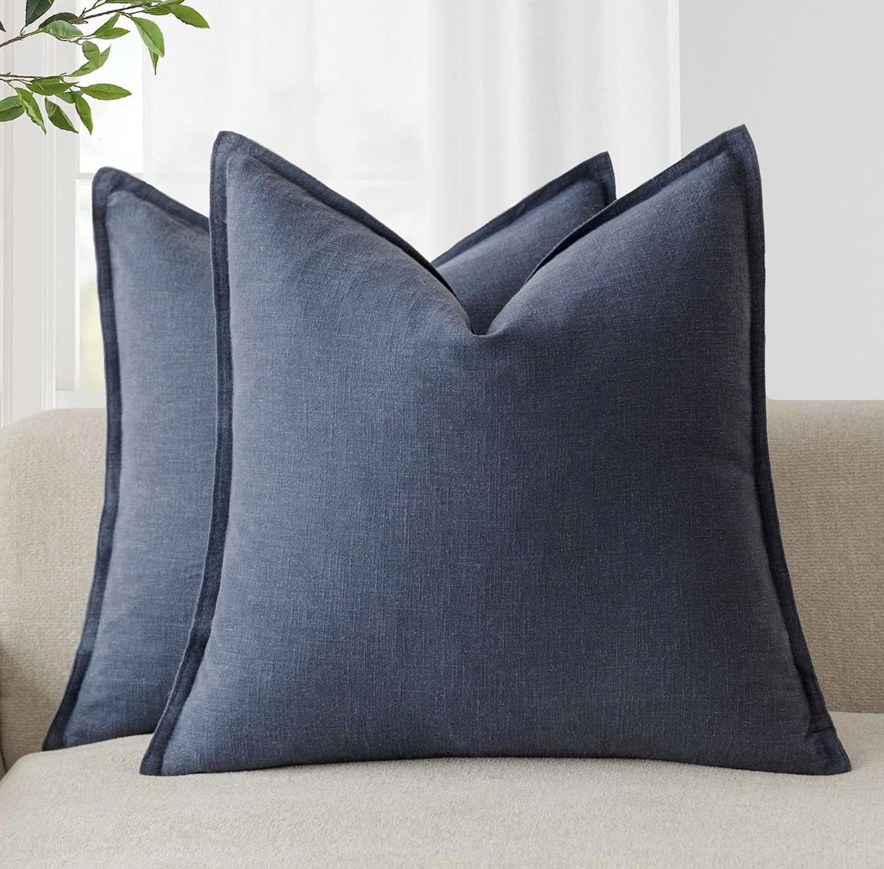 2 Pack Throw Pillow Covers, Navy Blue Decorative Pillow Covers, Solid Sofa Pillows, Soft Velvet Pillow Case, Square Accent Cushion Covers for Sofa Cou