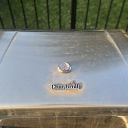 Char-Broil 4 Burner Grill