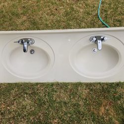 Bathroom Dual Sink Vanity
