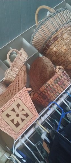 Basket 2 dollars