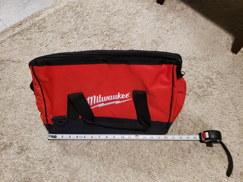 New bag for tools Milwaukee 16×10×11 " .