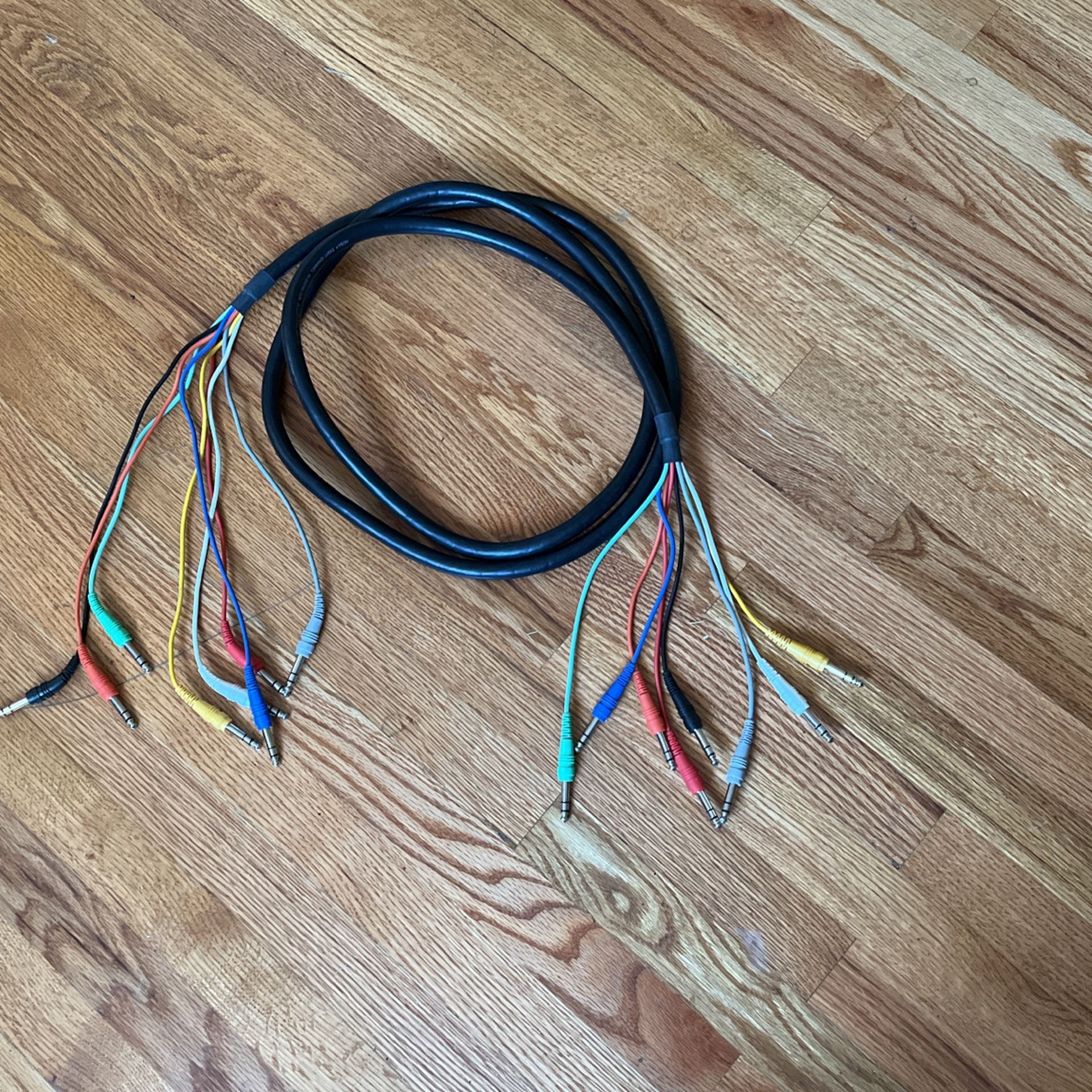 EIGHT-CHANNEL HI-DEFINITION RECORDING SNAKE