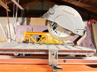 RIDGID wet tile saw with a diamond blade and sliding table
