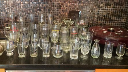 Mixed Lot of Bar Glasses and Beer Mugs