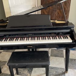 Suzuki Baby Grand Piano Working Great