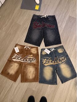 Valleyp Distressed Denim  Size : M and L available