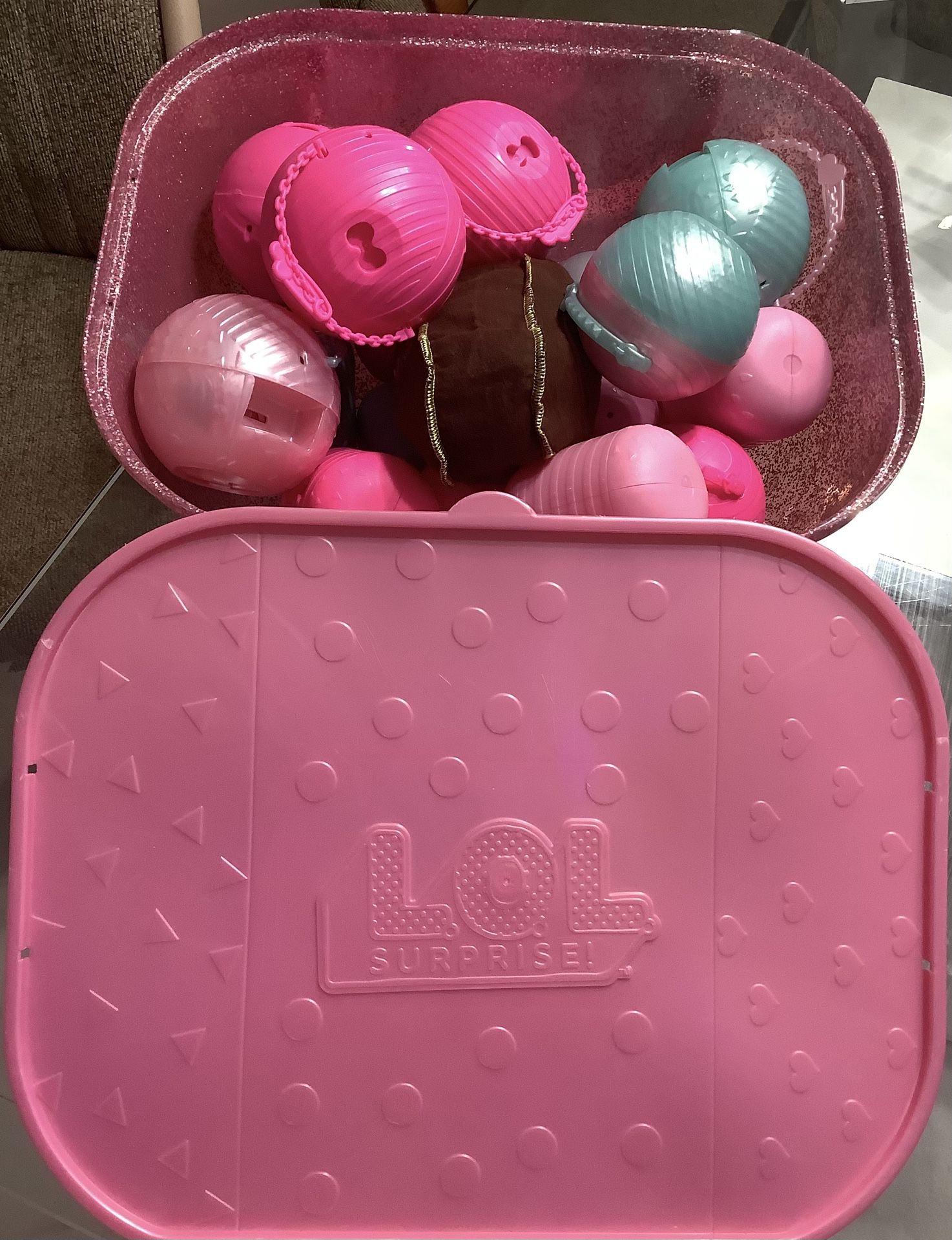 L.O.L. Dolls and accessories bundle