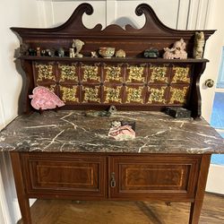 Free Antique Wash Table