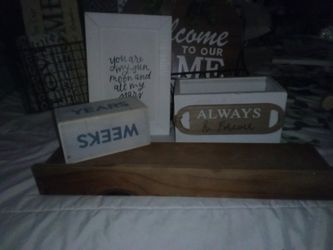 Bundle Of Home Decor 