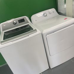 set washer and dryer gas GE profile new and 1 year warranty delivery is available 
