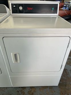 UniMac Heavy-Duty Commercial Electric Dryer — $500