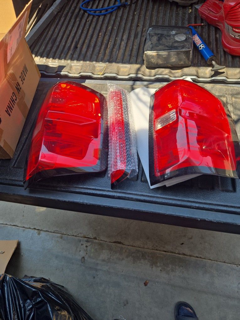 Chevy Silverado 2015 Lamp Covers