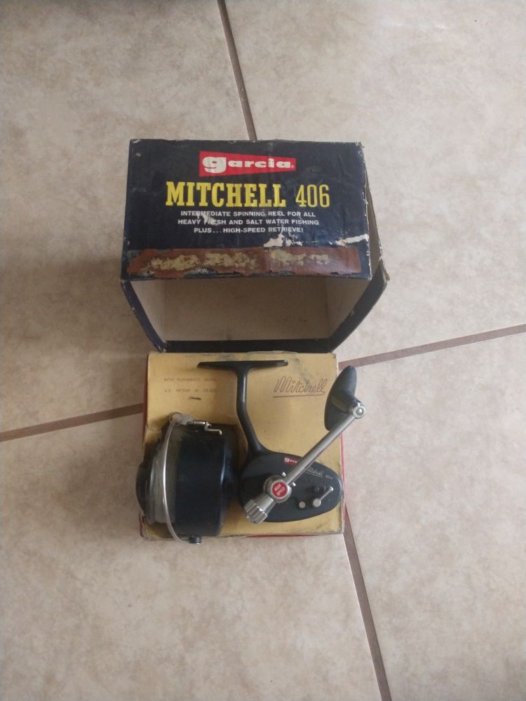 FISHING REEL -- MITCHELL 406