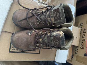 Tumberland Boots Size 6