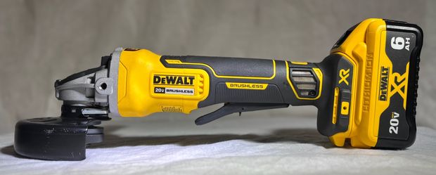 DEWALT XR Grinder