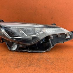 2017 2018 2019 Toyota Corolla Headlight LED Right Passenger OEM 8111002M90