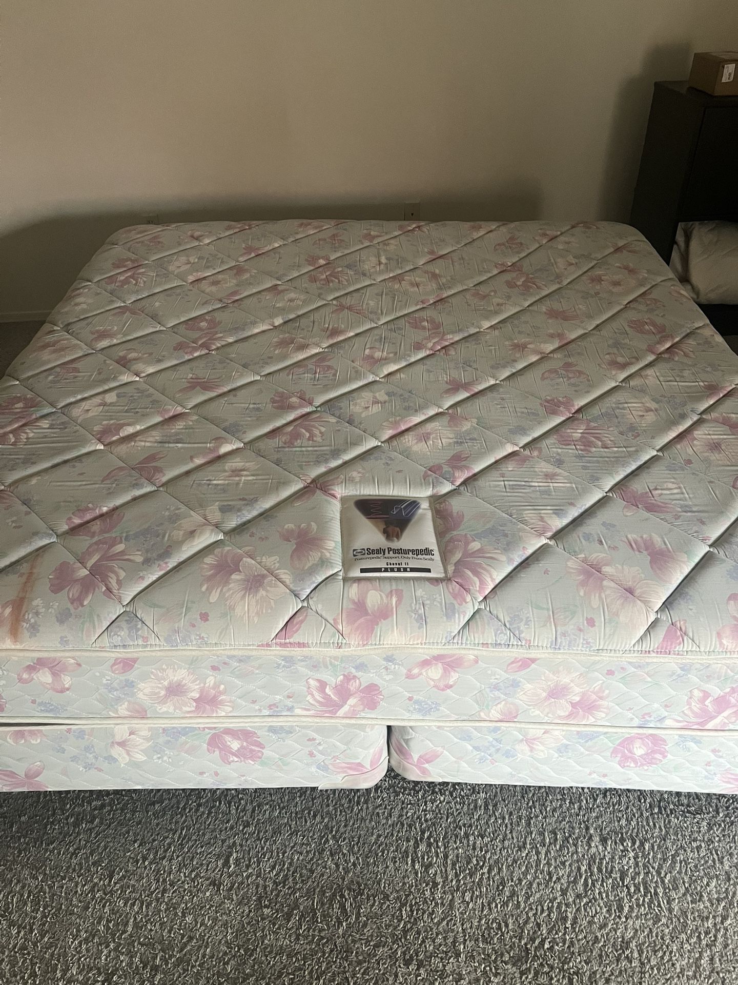 Sealy Posturepedic California King mattress