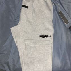 Essential Sweatpants