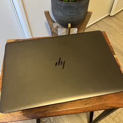 HP zbook studio g4 i7-7700HQ