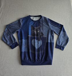 Black Beauty Womens Graphics Top