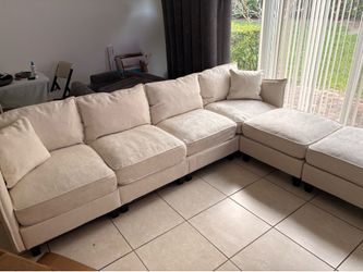 WorthFurni 112” Modular U-Shaped Sectional Sofa – White (New Open Box)