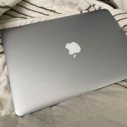 Apple MacBook Air