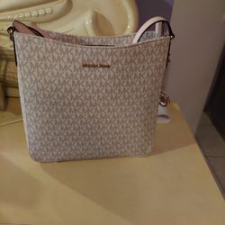 Michael Kors Jet Set Travel Vanilla Logo Large PVC Messenger Crossbody Bag Purse