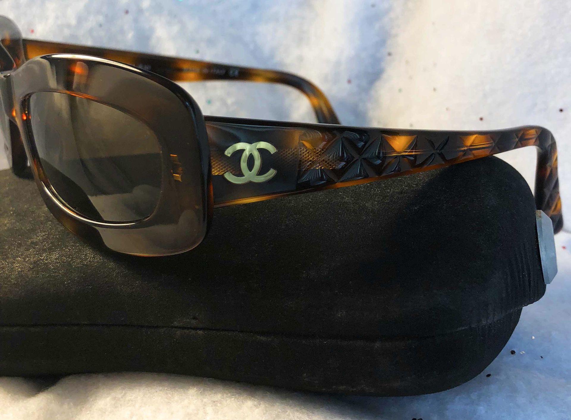 chanel sunglasses new with tags