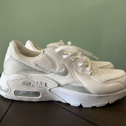 Women Nike Air max size 9.5