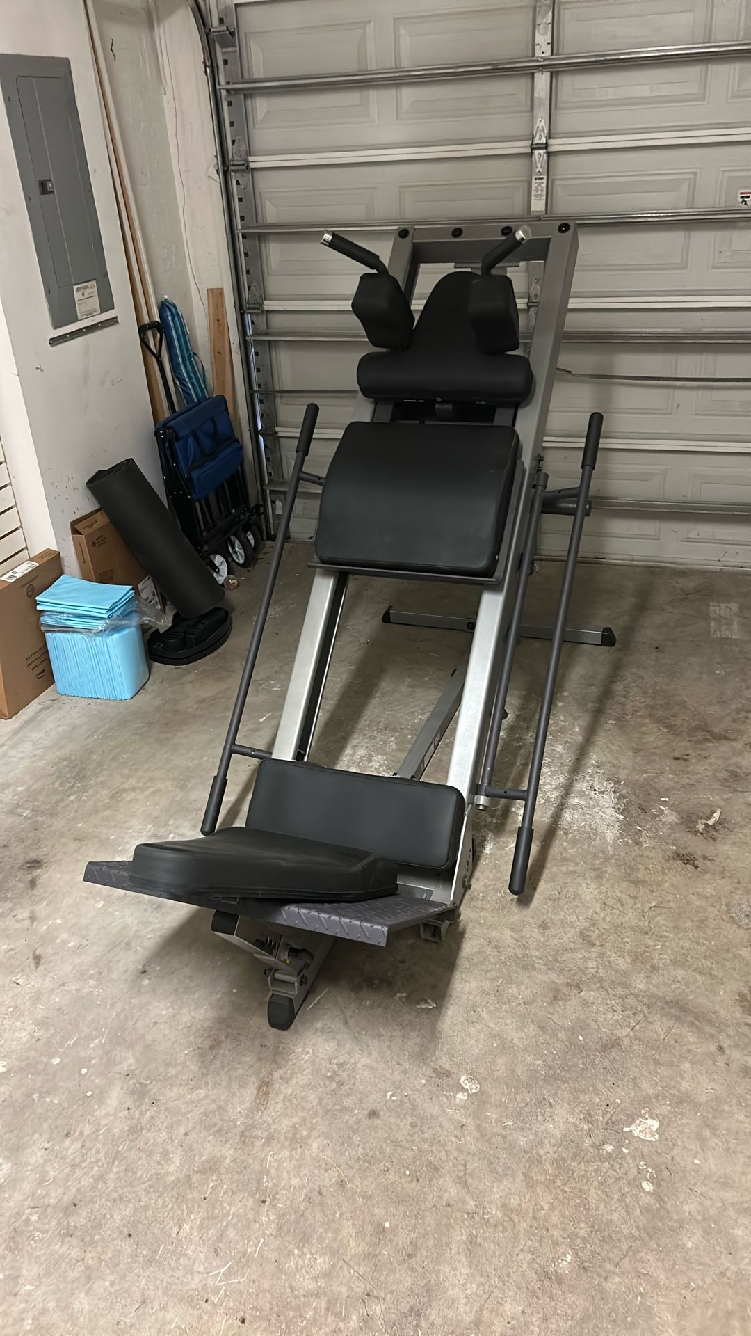 Leg Press / Hack Squat / Calf Machine