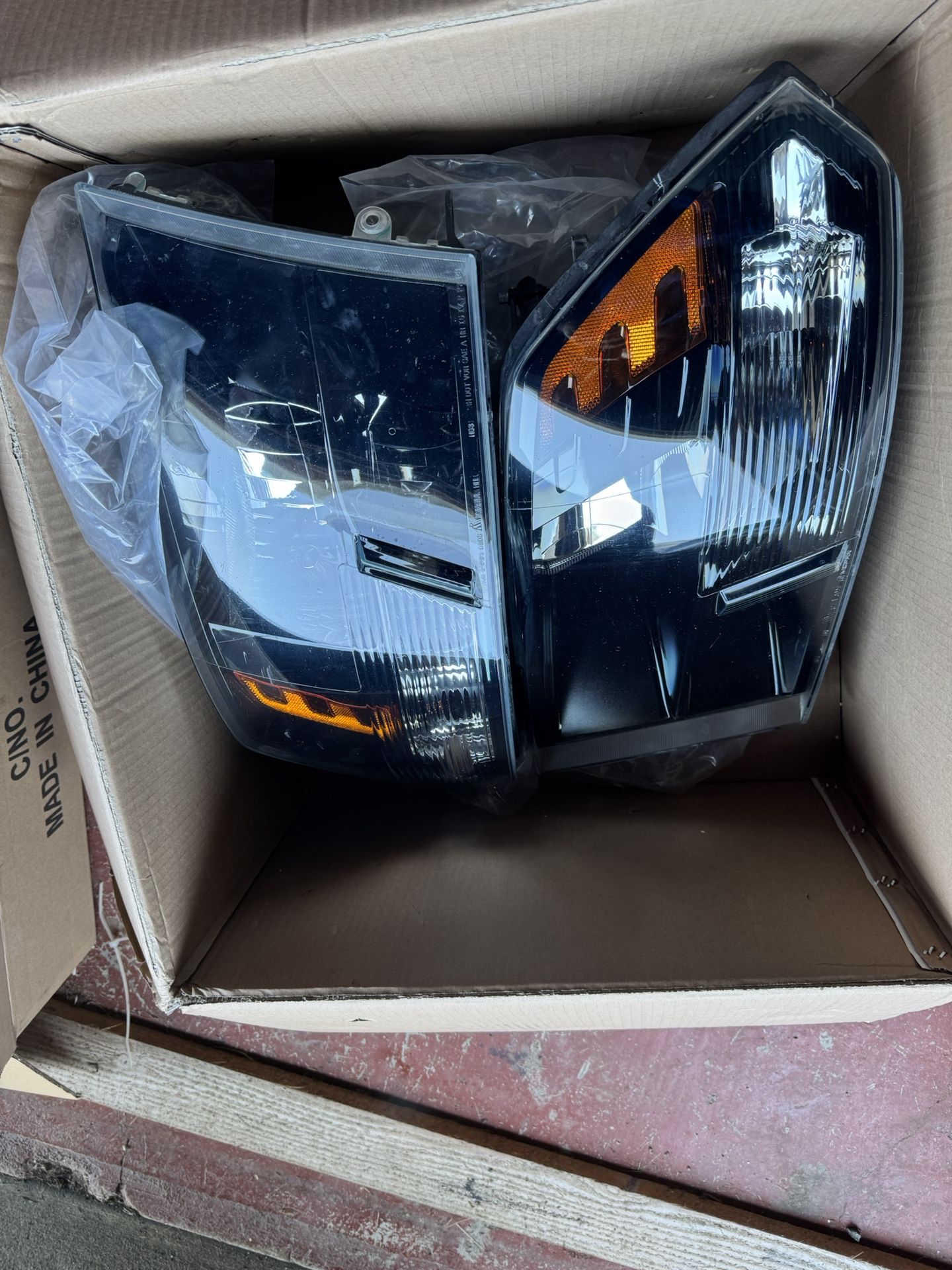 Ram 1500 Housing Lights)
