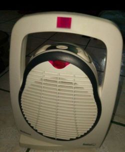 Holmes HFH6402-U Heat Buddy Heater/Fan with Accutemp Plus Digital  Thermostat for Sale in Santa Ana, CA - OfferUp