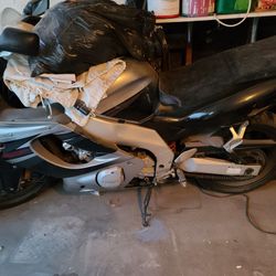 2005 Yamaha yzf600