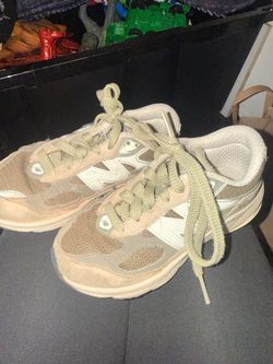 Toddler shoes size 11c