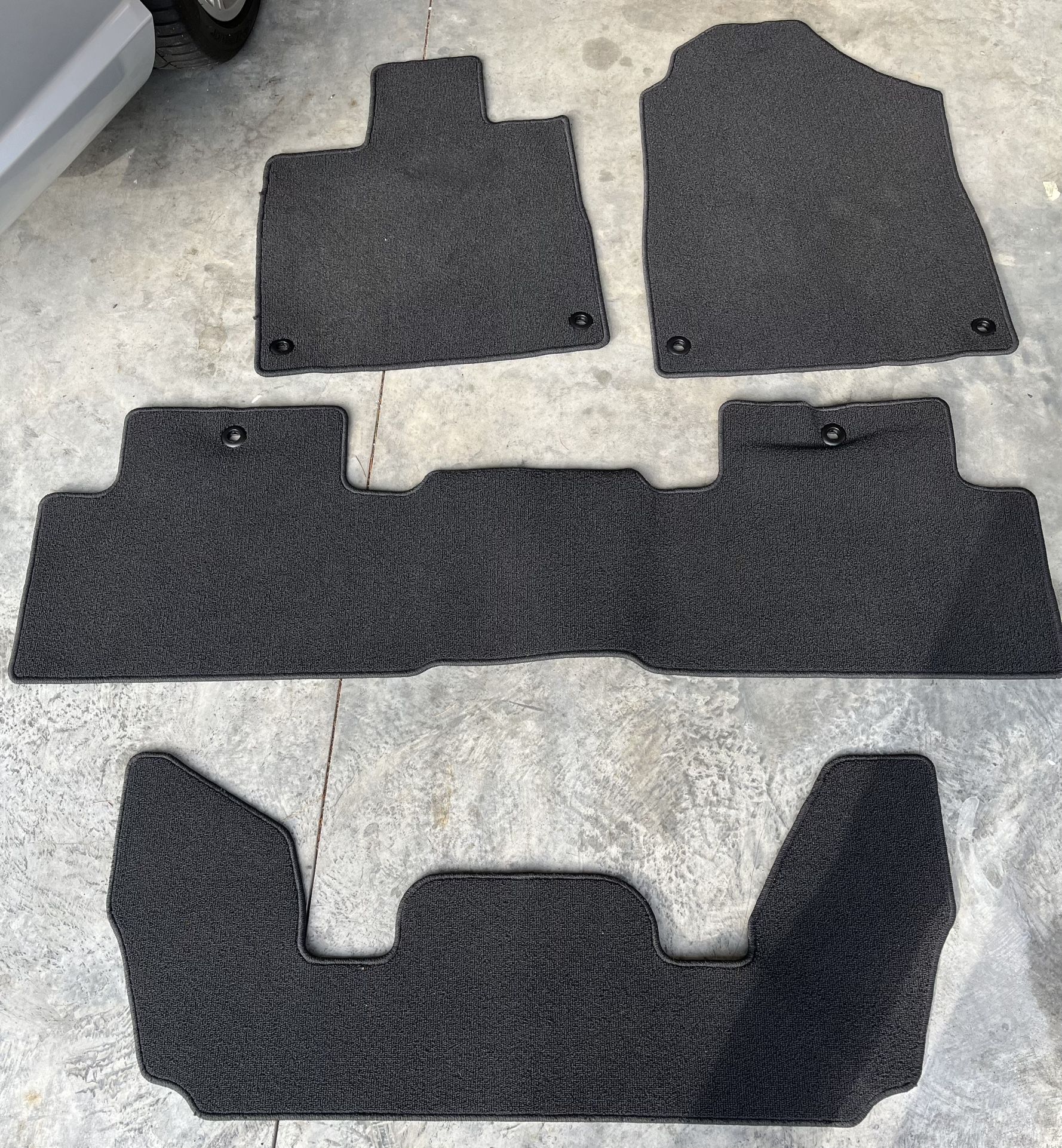 2022-2024 Acura MDX Carpet Floor Mats