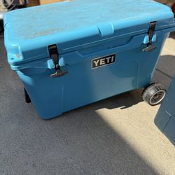 YETI Coolers – Roadie 24 (Navy) & Tundra Haul Wheeled (Teal) – Excellent Condition