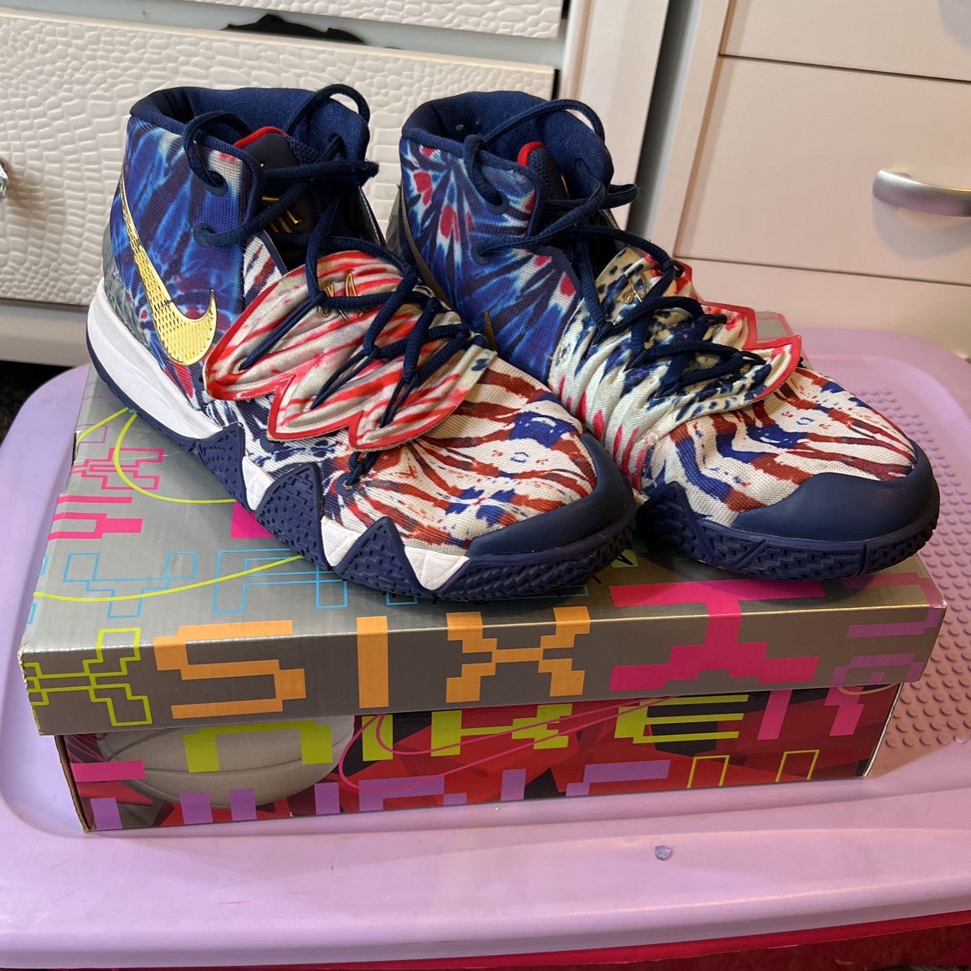 Kyrie Basketball Shoes 7Y