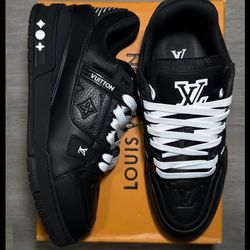 Men’s Shoes Size 9