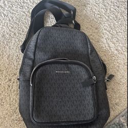 Micheal Kors Sling Bag 