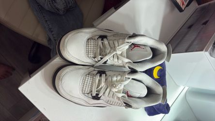 Jordan 4