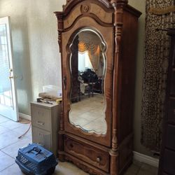 Pulaski Armoire with Mirror $75