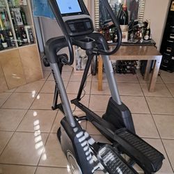 NodicTrack FS9I FreeStride Trainer (Excellent Condition!)