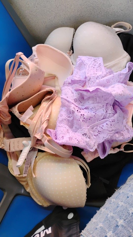 Victoria Secret Bras And Panties