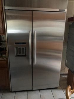 KITCHEN AID REFRIGERATOR