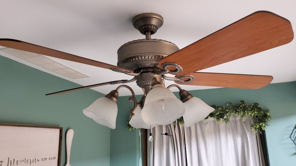 2 Ceiling Fans - Harbor Breeze Ceiling Fan 52 inch. + Smaller Ceiling Fan 42" For Free