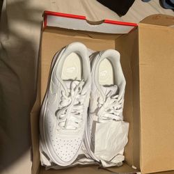Women Shoes In