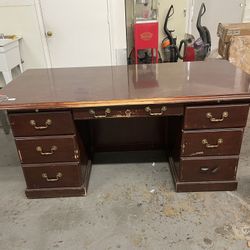 Executive desk, real wood $99(scratch n dent)
