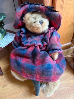 BOYD’’S COLLECTION BEAR ON THE CHAIR 🪑